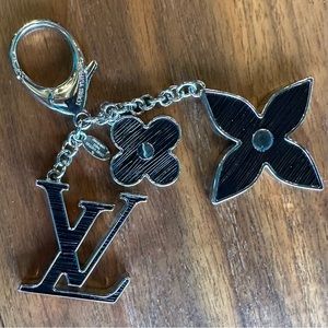 Louis Vuitton Bag Charm Fleur d'Epi